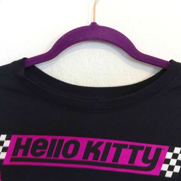 HELLO KITTY RACE CAR SHIRT - Picture 5 of 7